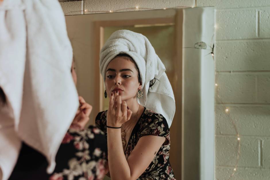 5 świetnych technik oczyszczania twarzy, które musisz wypróbować